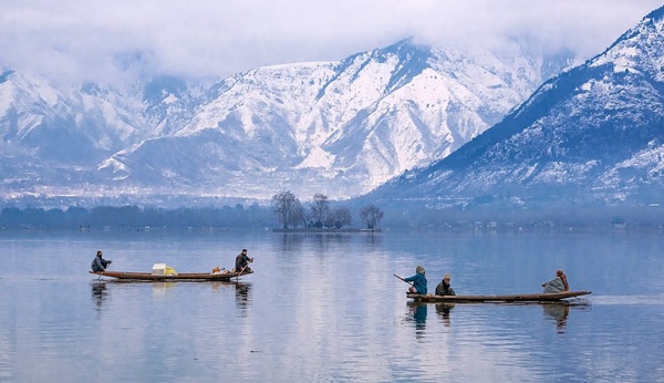 grand melia vacation- best Resorts in Srinagar